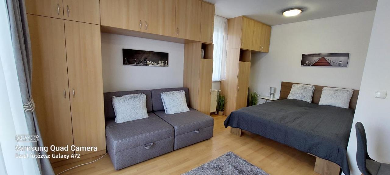 Beszedes-Lak, Aranypart Apartment Siofok Exterior photo