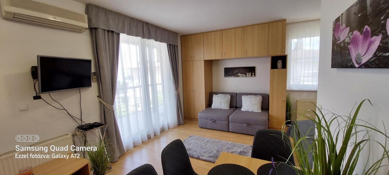 Beszedes-Lak, Aranypart Apartment Siofok Exterior photo