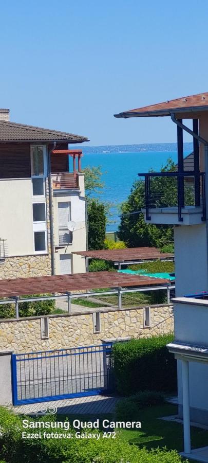 Beszedes-Lak, Aranypart Apartment Siofok Exterior photo